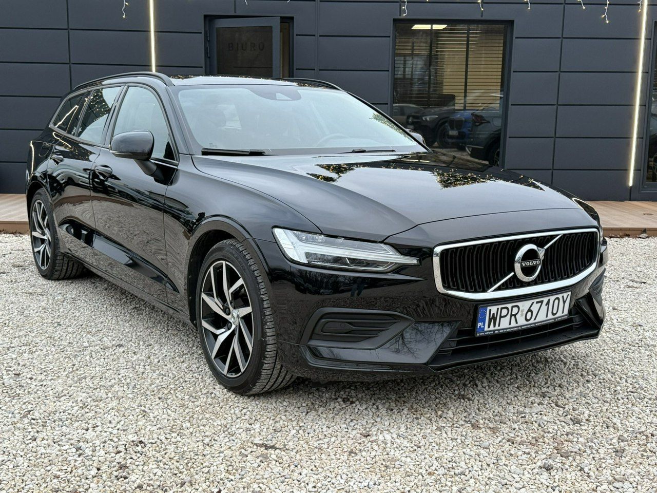 Volvo V60 2.0 T4 Momentum aut, Iwł, Salon PL, VAT 23%