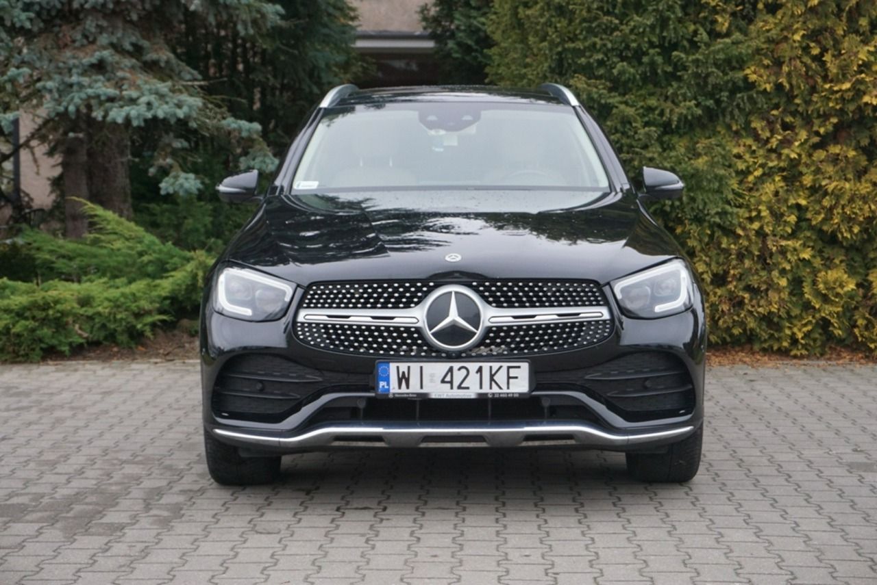 220d 194km 4-Matic AMG Line MultiBeam Panorama Salon PL Iwł FV23%