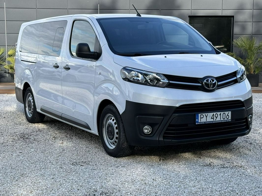 2.0 D4-D Long Business 145kM! Salon Polska ! 9 osób ! Carplay